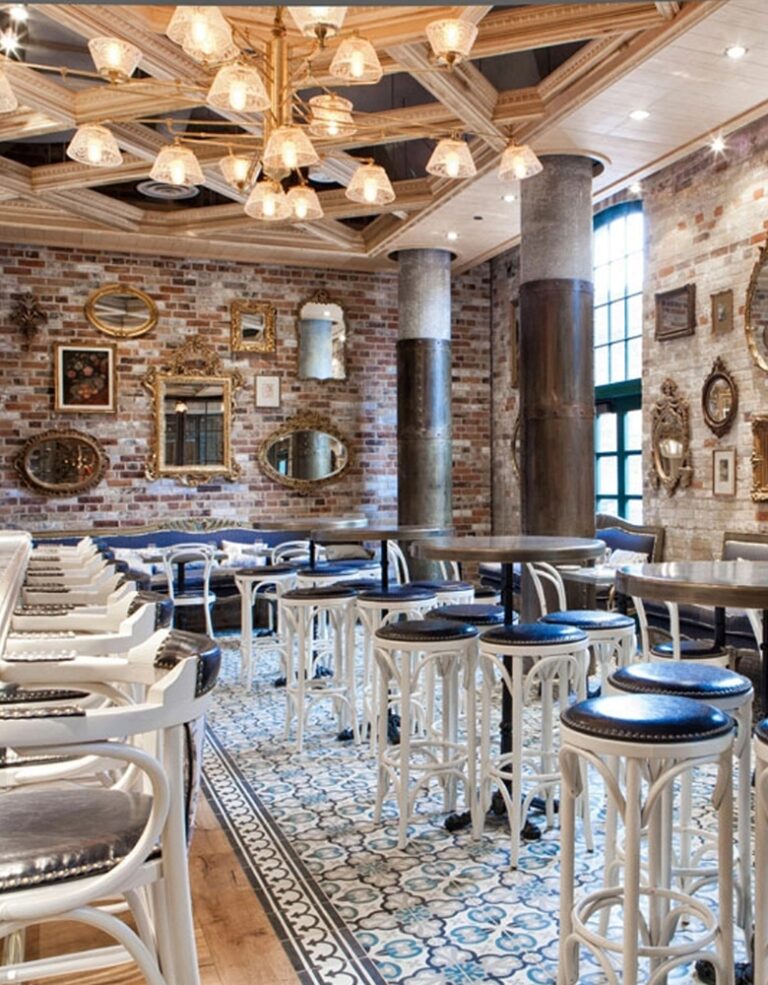 Cluny_Bistro